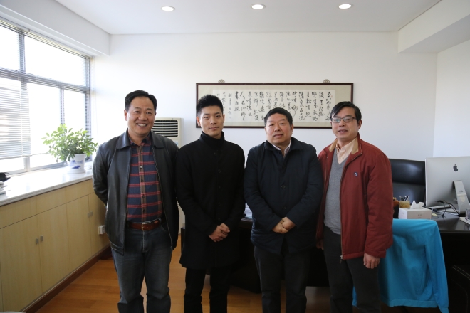 陈坚校长亲切接见优秀青年校友金洋